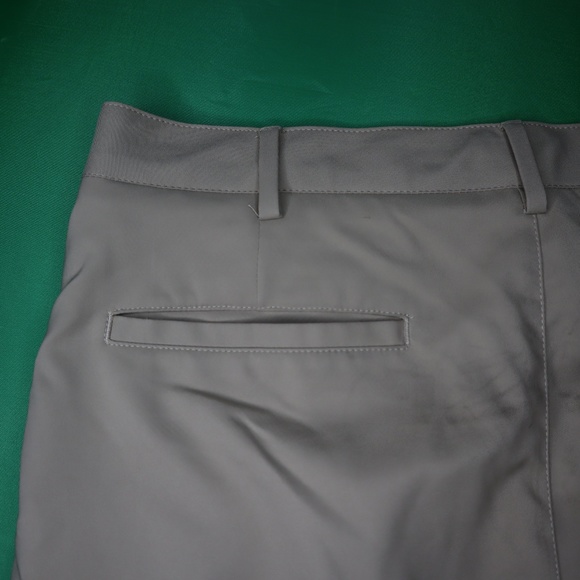 Round Tree & York Performance Khakis - Picture 6 of 8
